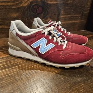 New Balance 696 tennis shoes
